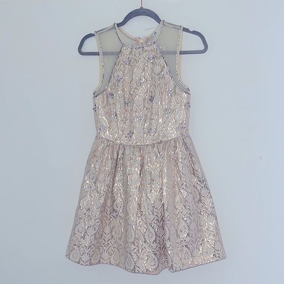 NEVER WORN Stunning Gold dress with rhinestones - Picture 6 of 8